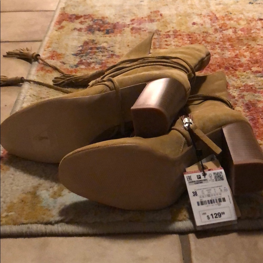 Zara Tan/Camel ankle boots - Picture 5 of 6